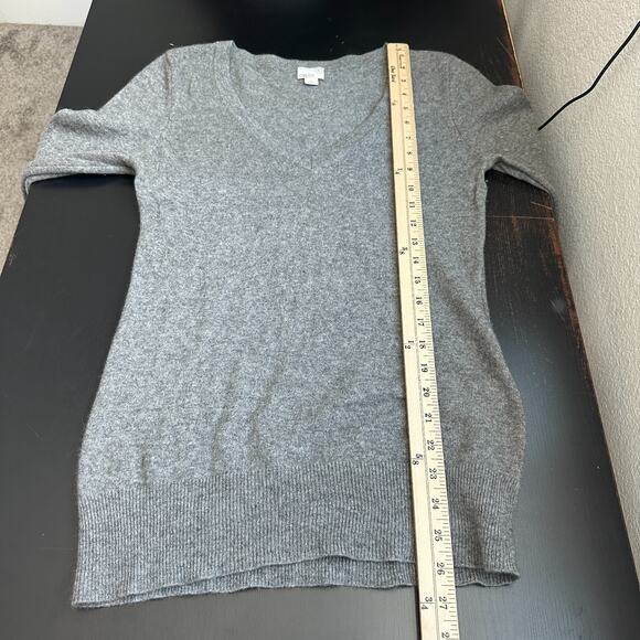 Caslon Sweater Women Medium 100% Cashmere Pullover Gray V Neck Casual Work - Picture 9 of 9